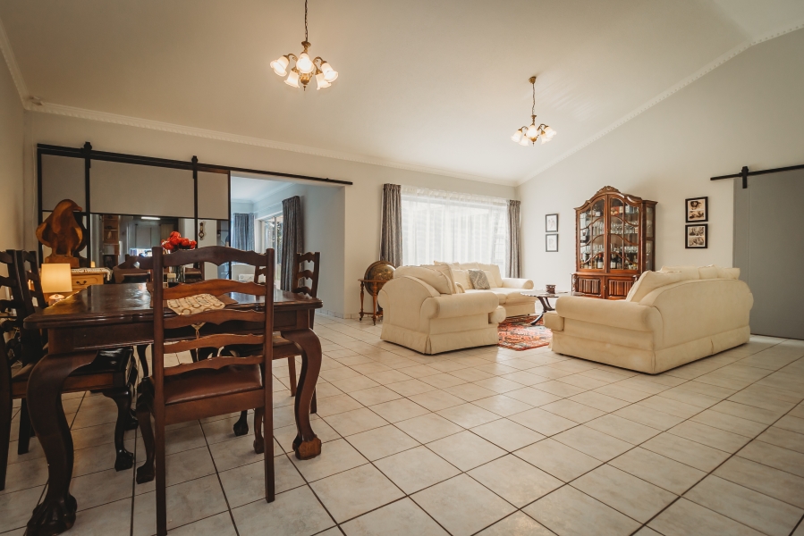 3 Bedroom Property for Sale in King George Park Western Cape